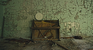 Pripyat Piano © VdR 2020